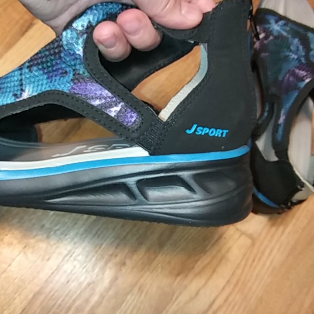 Jambu Sport Sandal With Platform Support Size 9.5 Gem
